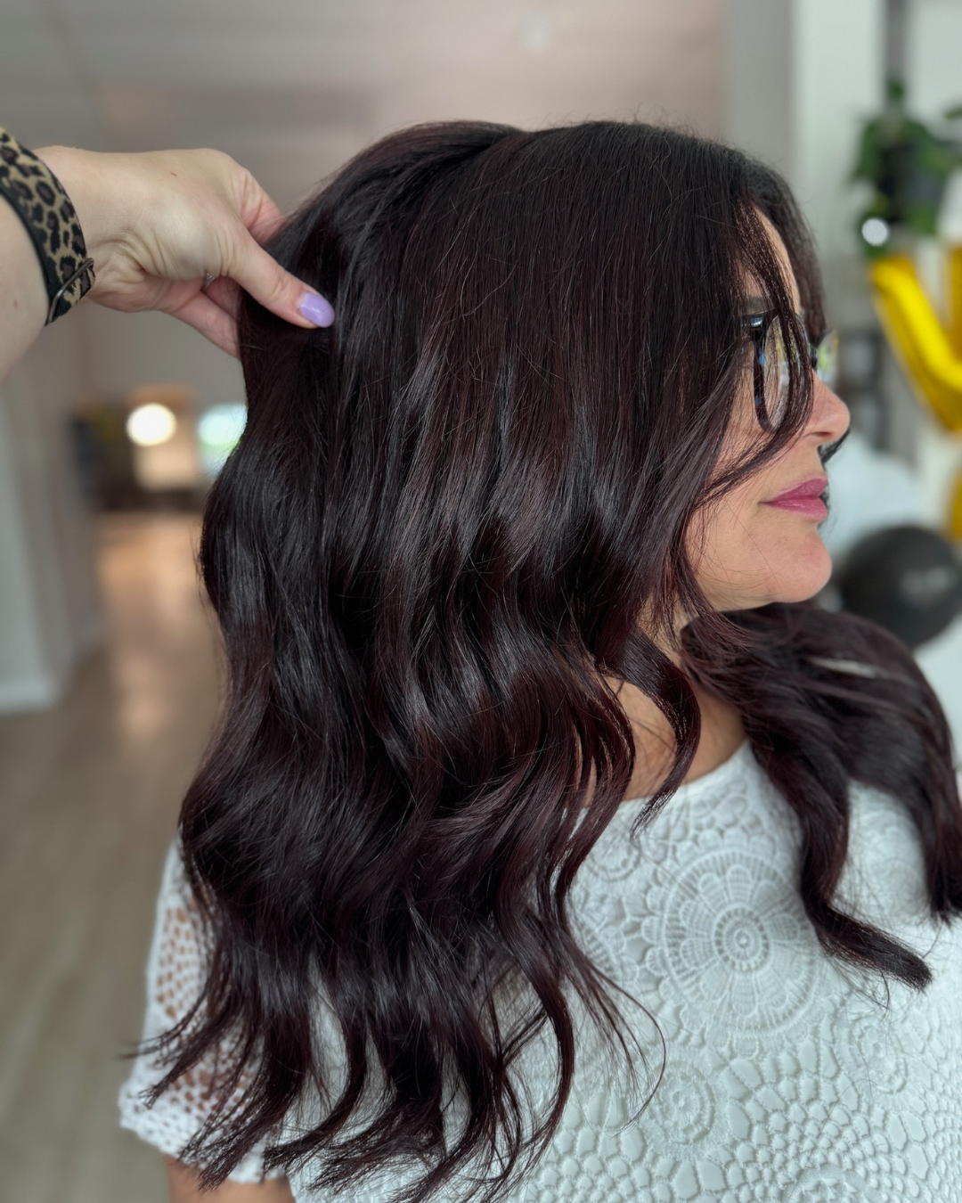 below shoulder length haircuts wavy hair